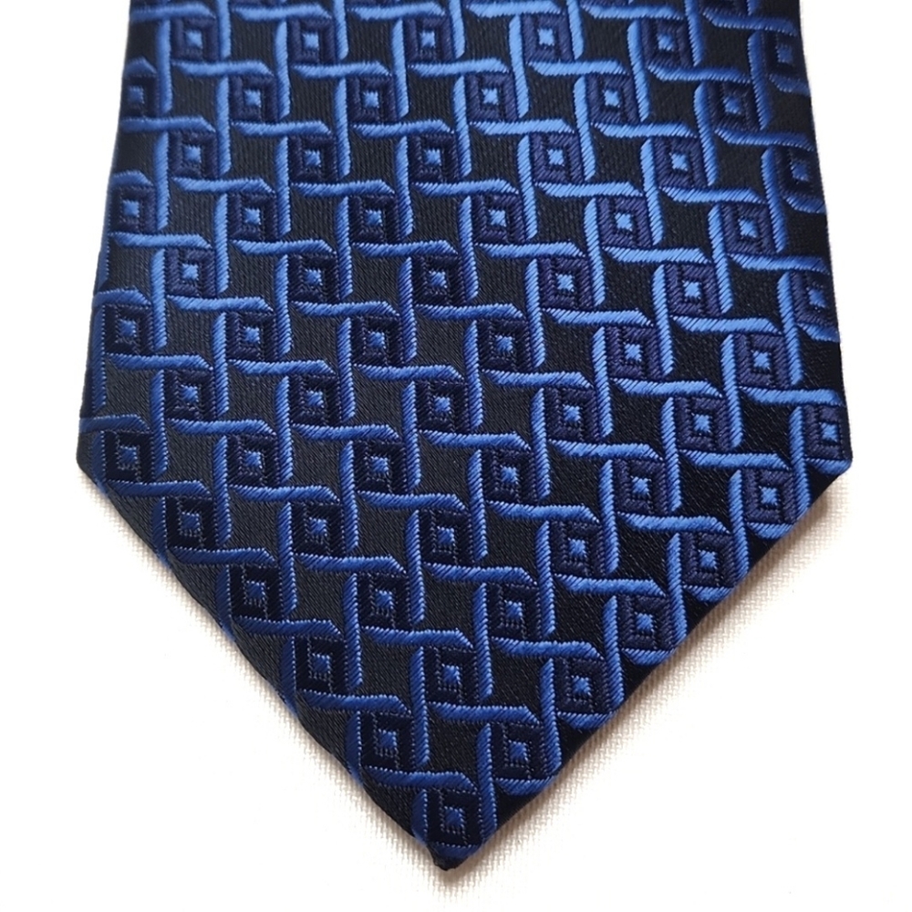 Diamonds & Cubes Necktie
